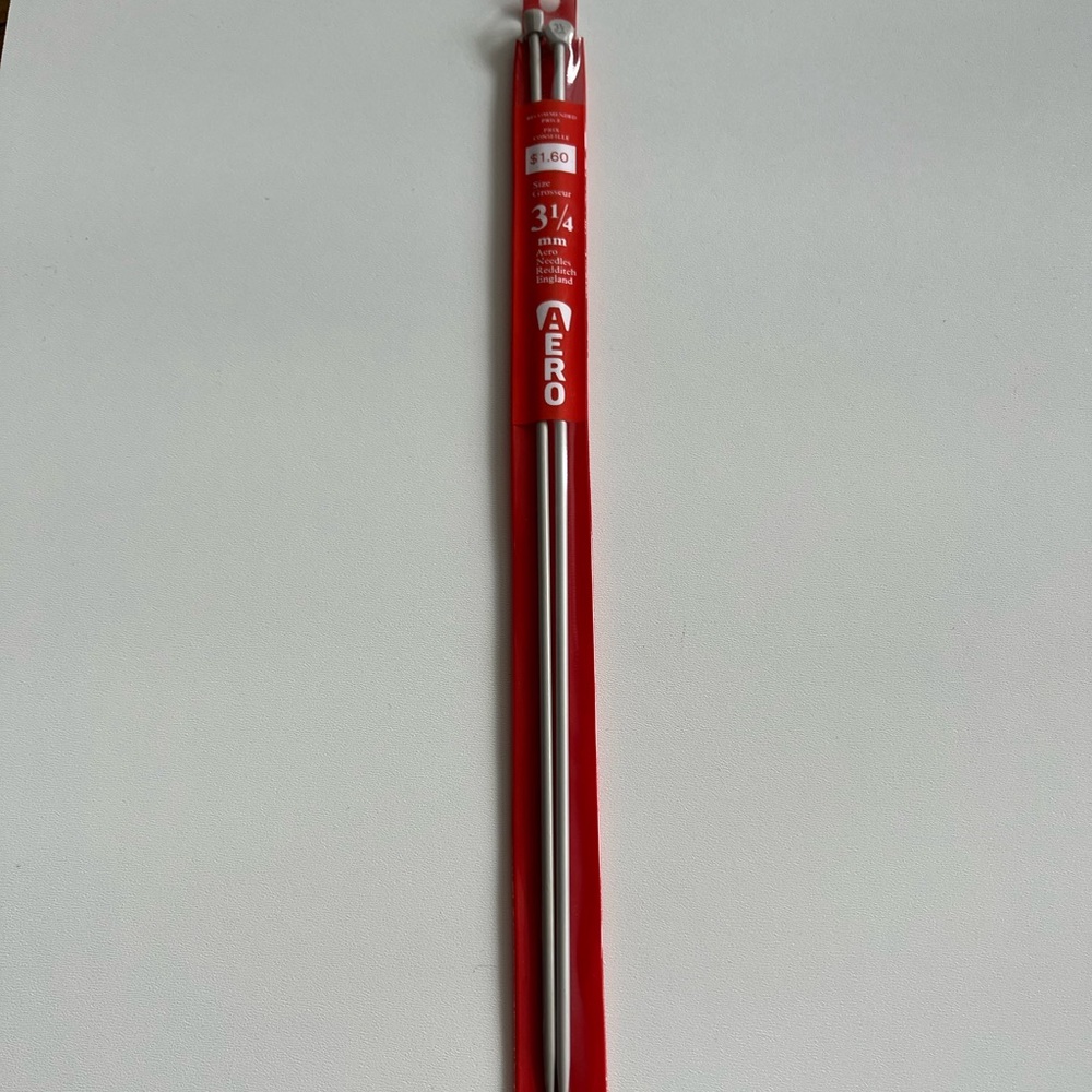 🎈Knitting supplies 4 for $10🎈 Never used set of 2 straight needles